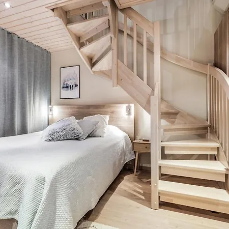 Center Alpine By Hilla *