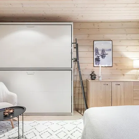 Center Alpine By Hilla Levi