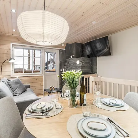 Center Alpine By Hilla * Levi