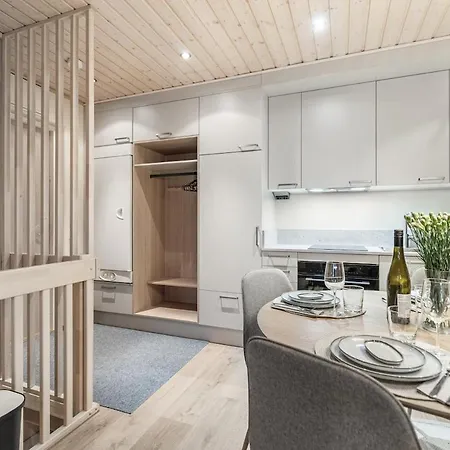 Center Alpine By Hilla * Levi