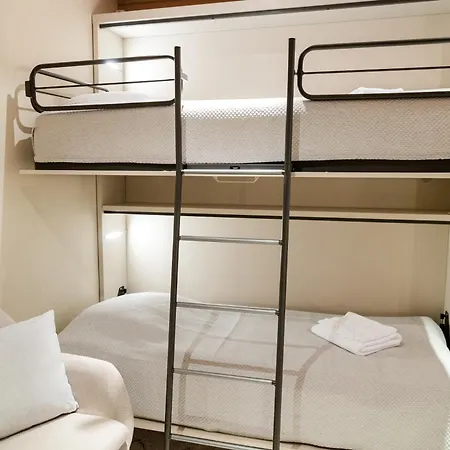 Center Alpine By Hilla *