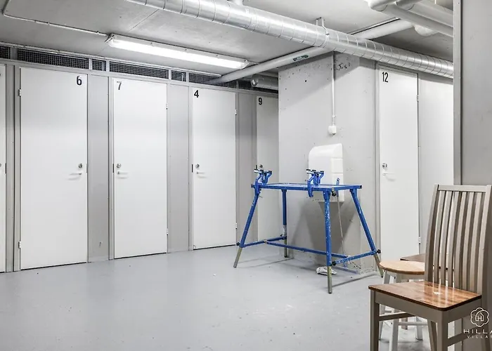 Center Alpine By Hilla * Levi