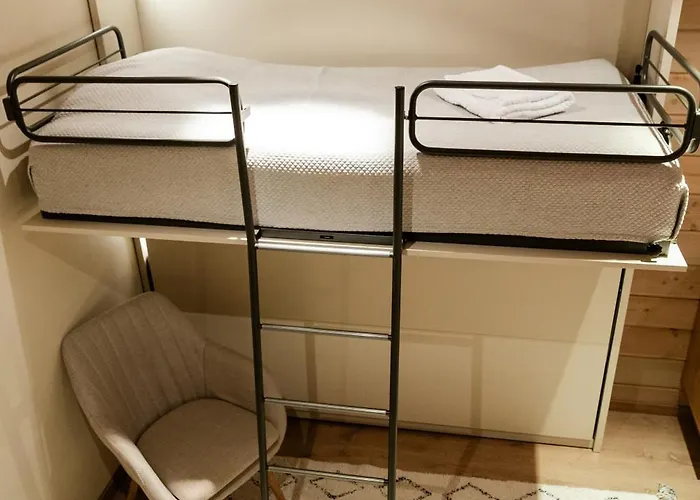 Center Alpine By Hilla * Levi